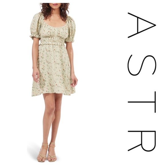 Astr Puff sleeve floral print mini dress - Picture 1 of 4